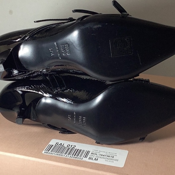 MIU MIU
Patent leather ankle boots - Picture 13 of 16